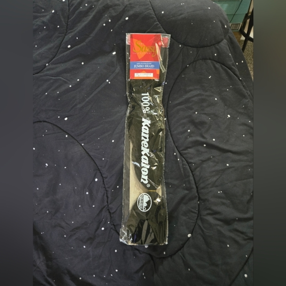 NIP Sassy Jumbo Braid Kanekalon Hair Extension